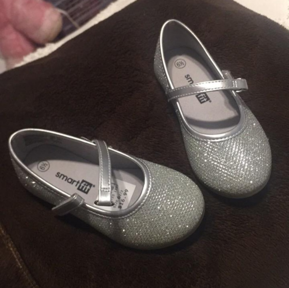 Silver Chelsea little girls dress shoes